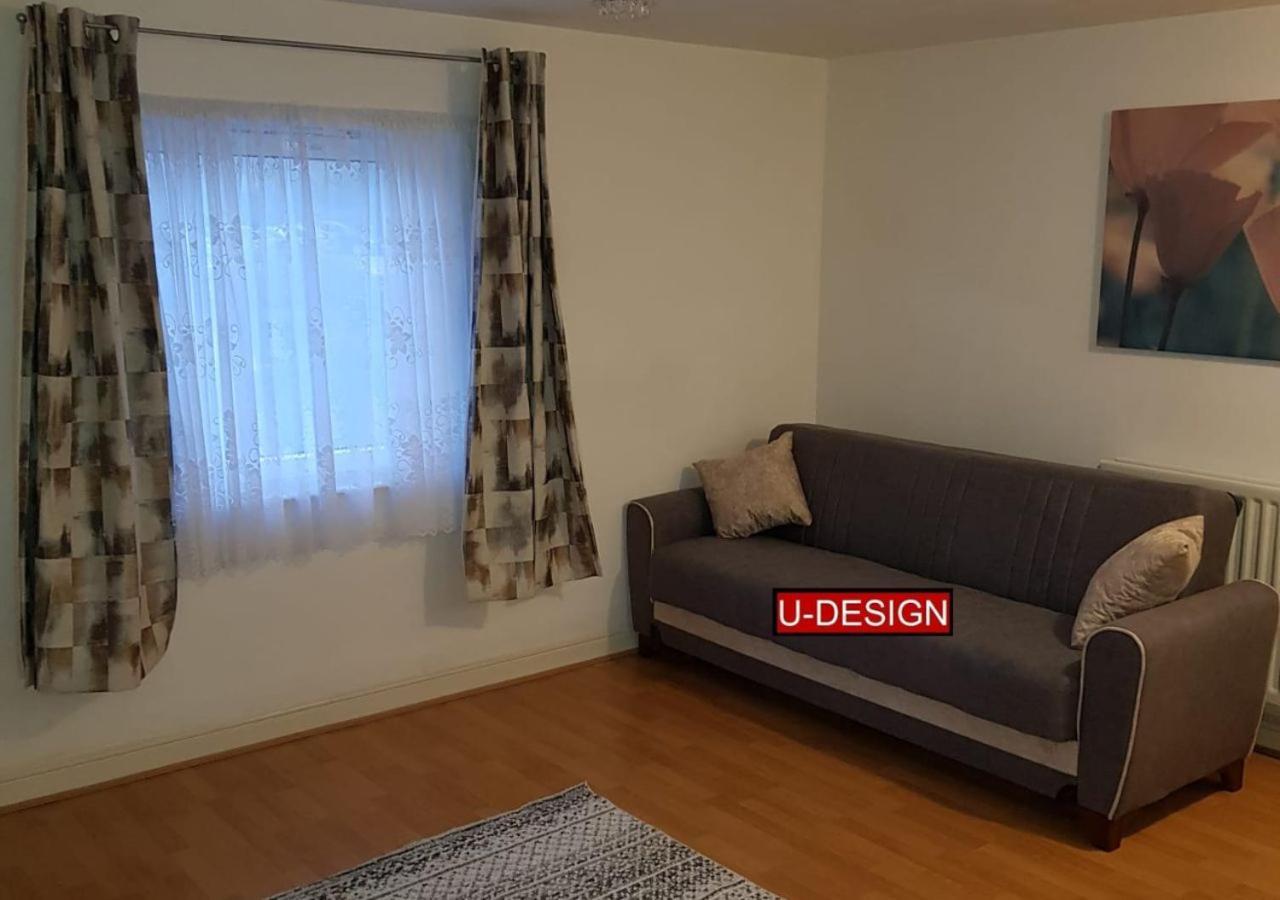 N22 Wood Green Dopamine ロンドン エクステリア 写真